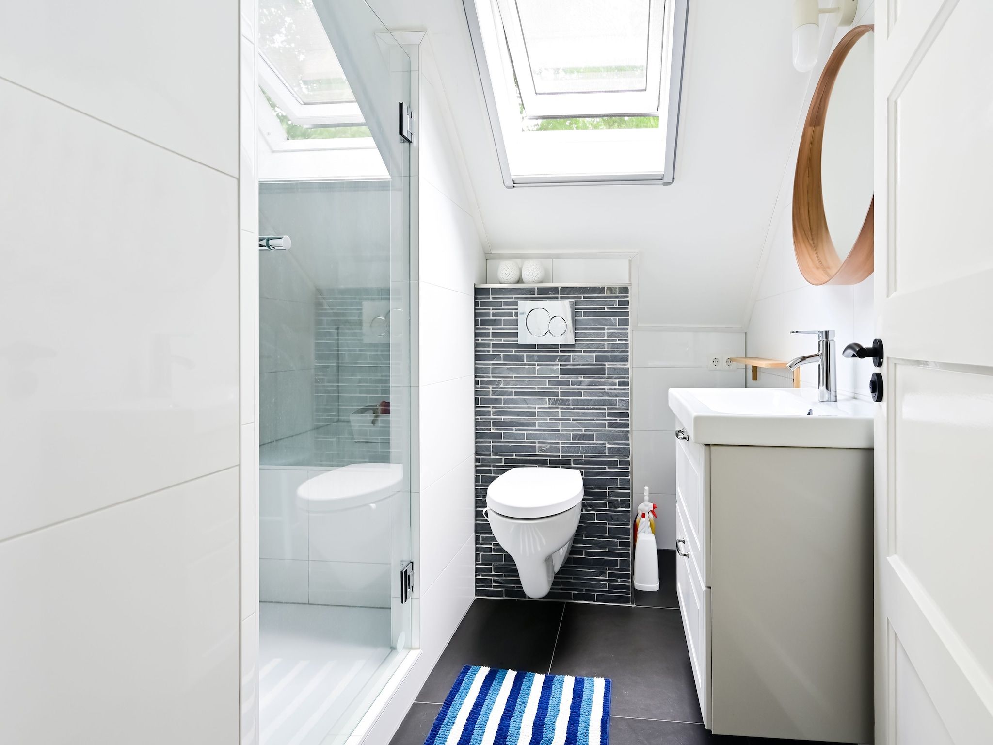 De badkamer van 't Huuske Truuske in Reutum