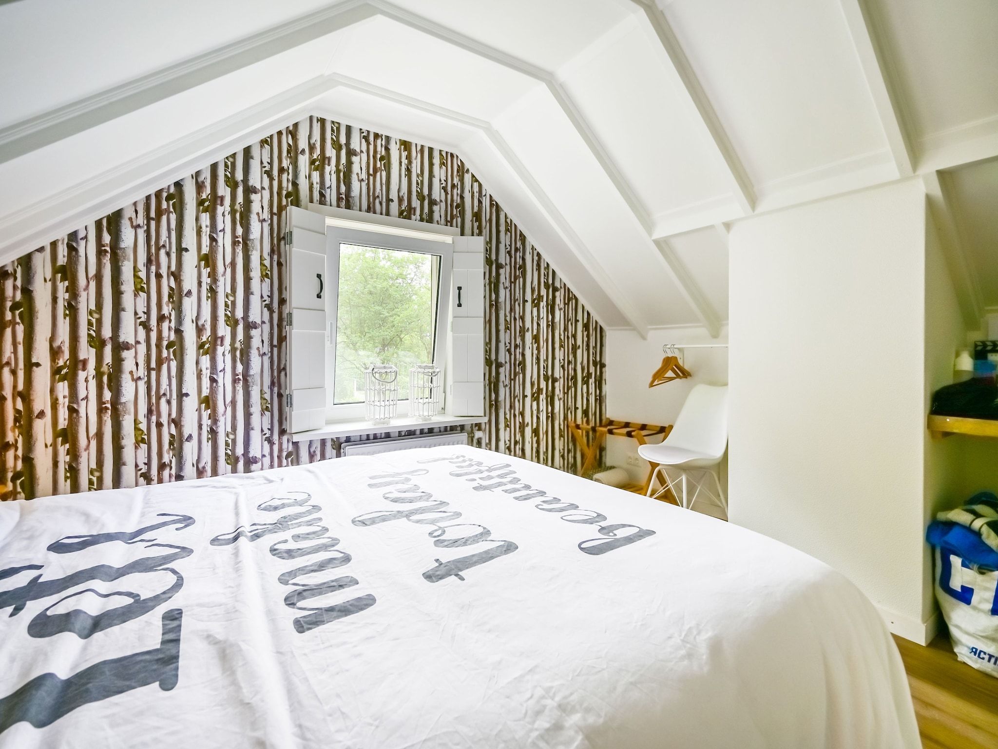 Een slaapkamer van 't Huuske Truuske in Reutum