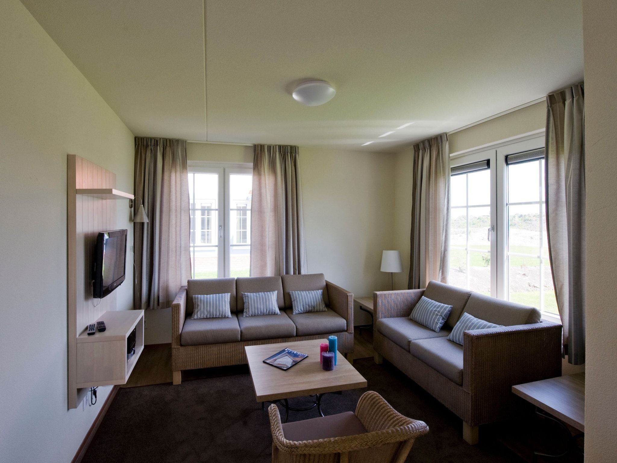 De woonkamer van Noordzee Residence Cadzand-Bad 16 in Cadzand-Bad