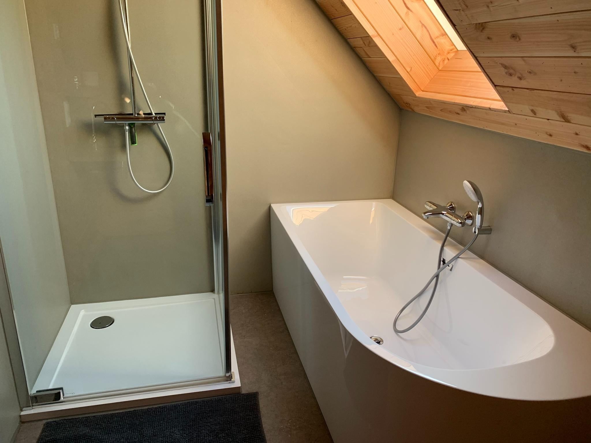 De badkamer van Vakantiepark Sandberghe 12 in Uden