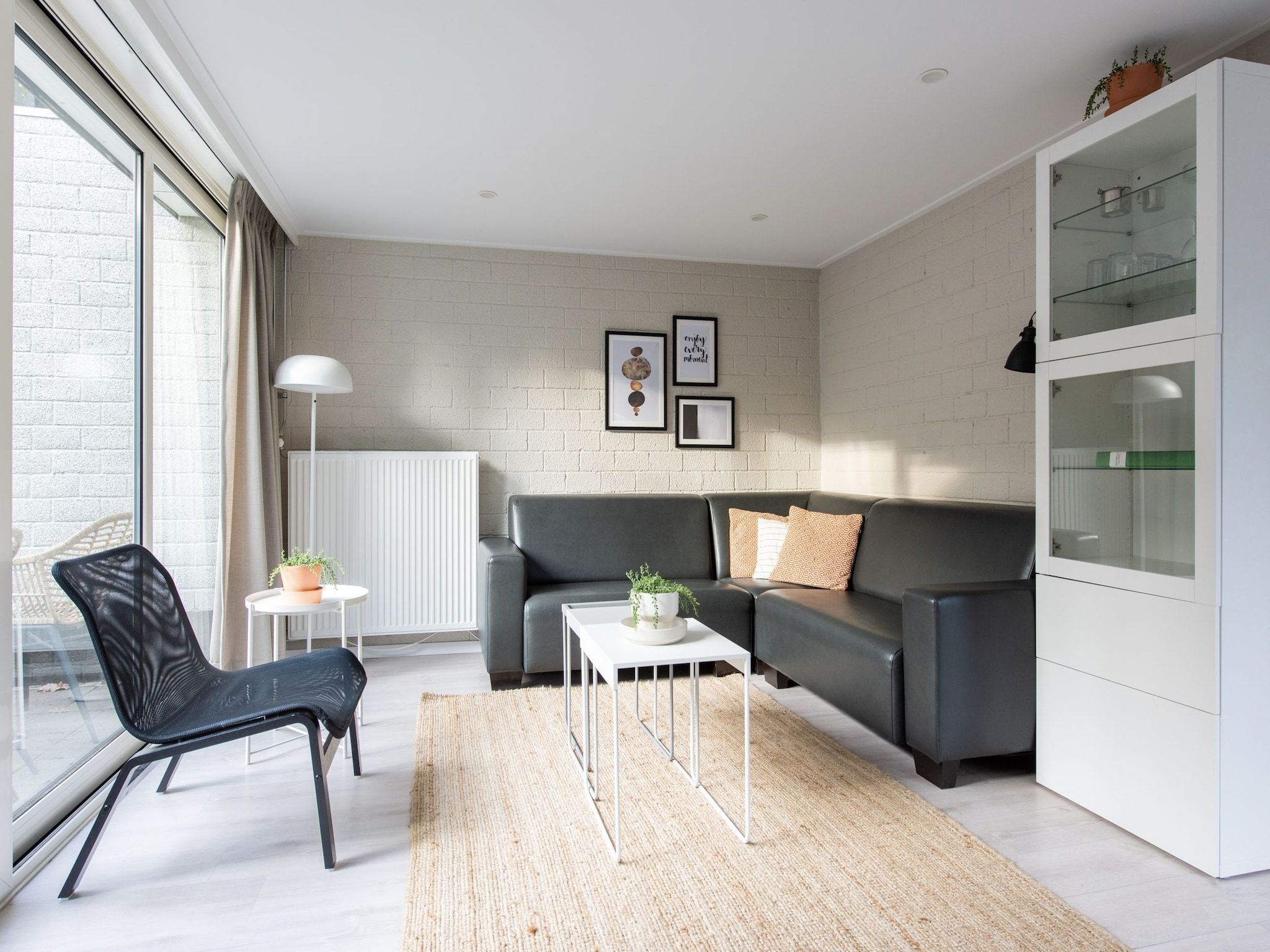 De woonkamer van Vakantiepark de Berkenhorst 10 in Kootwijk