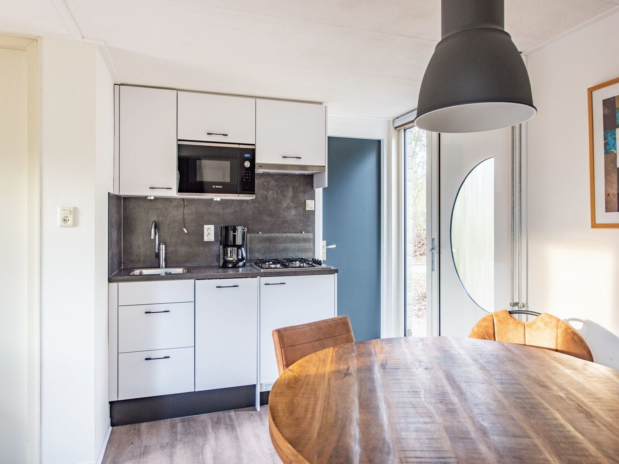 De keuken van Vakantiepark de Berkenhorst 11 in Kootwijk
