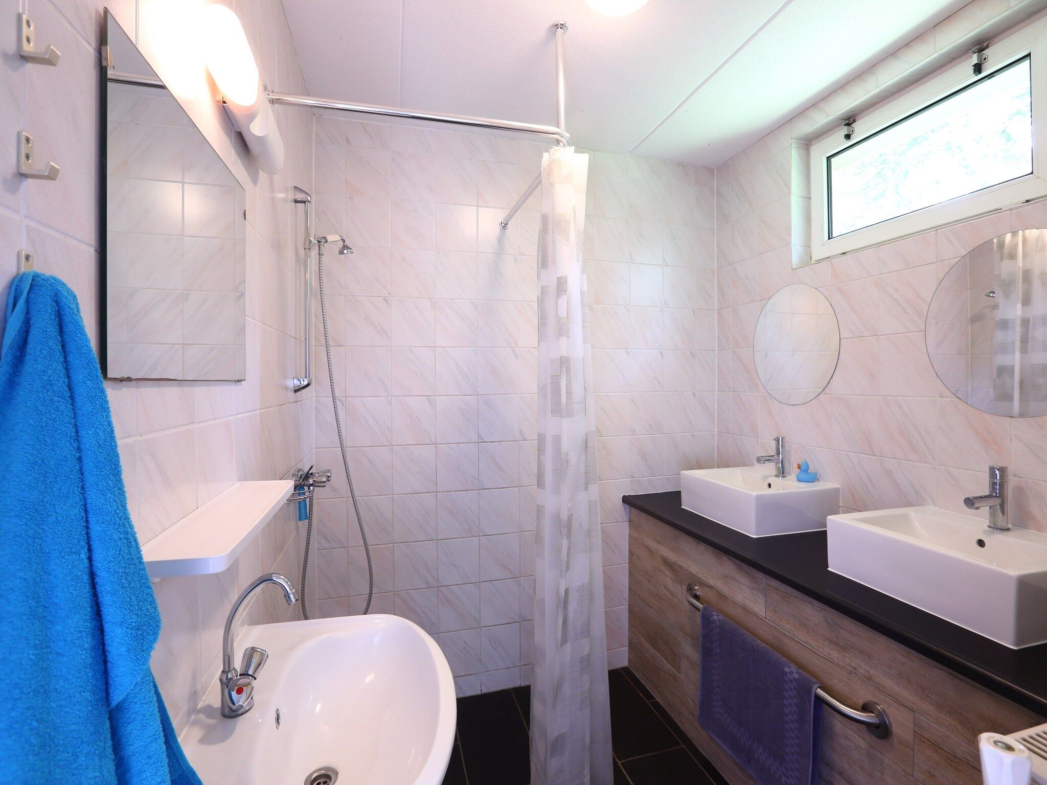 De badkamer van Vakantiepark Emslandermeer 13 in Vlagtwedde