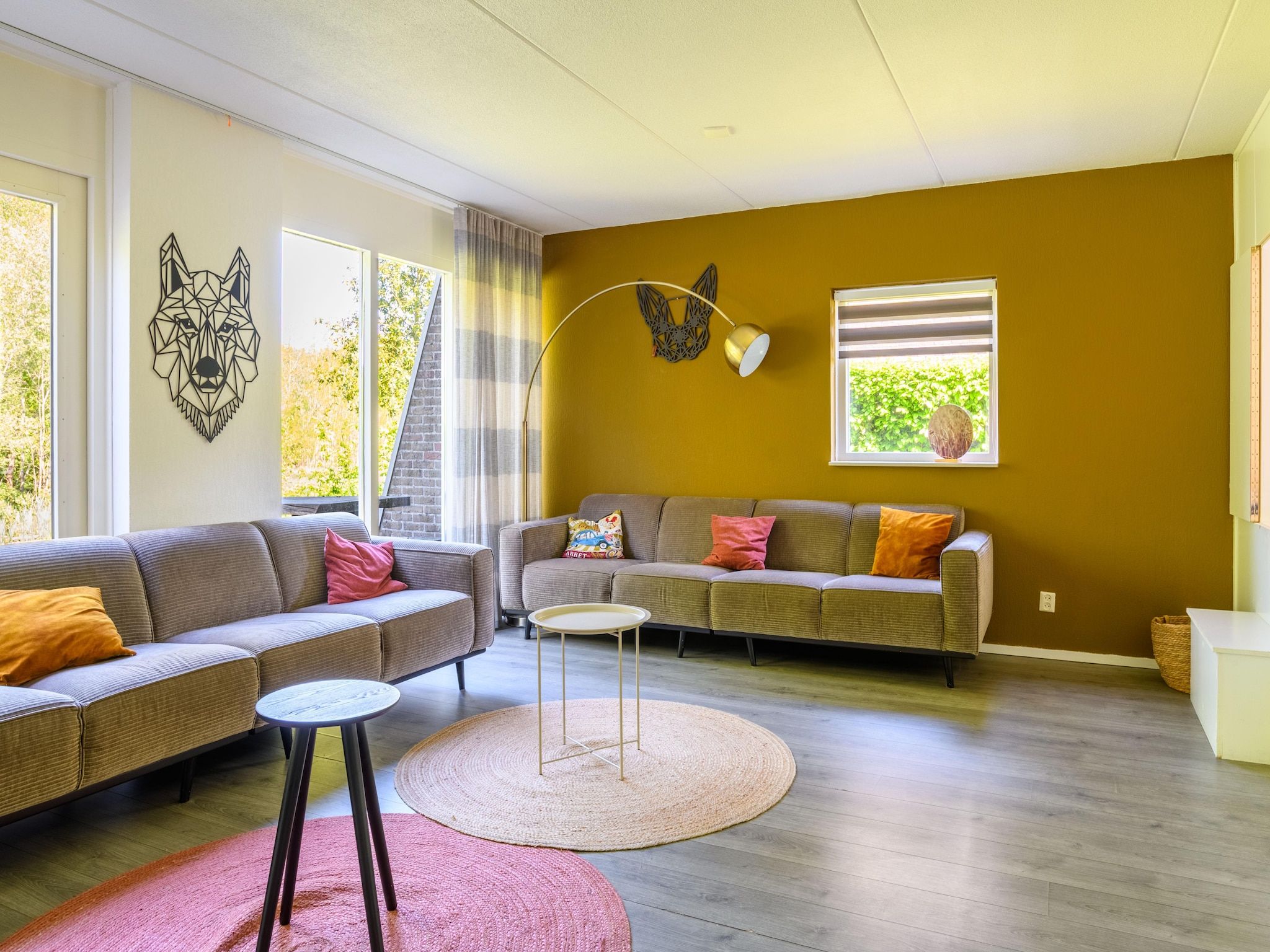 De woonkamer van Vakantiepark Emslandermeer 13 in Vlagtwedde