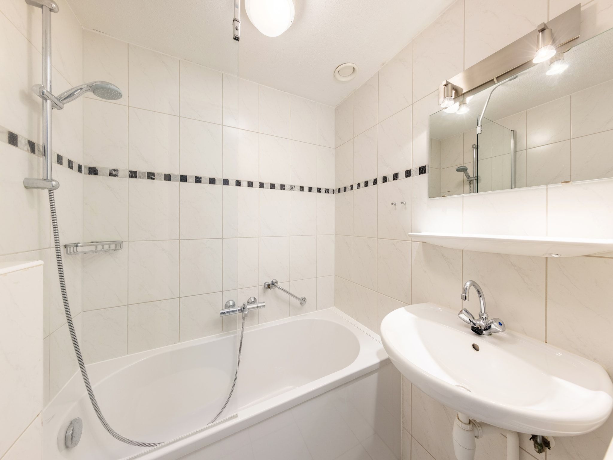 De badkamer van De Veluwse Hoevegaerde 2 in Putten