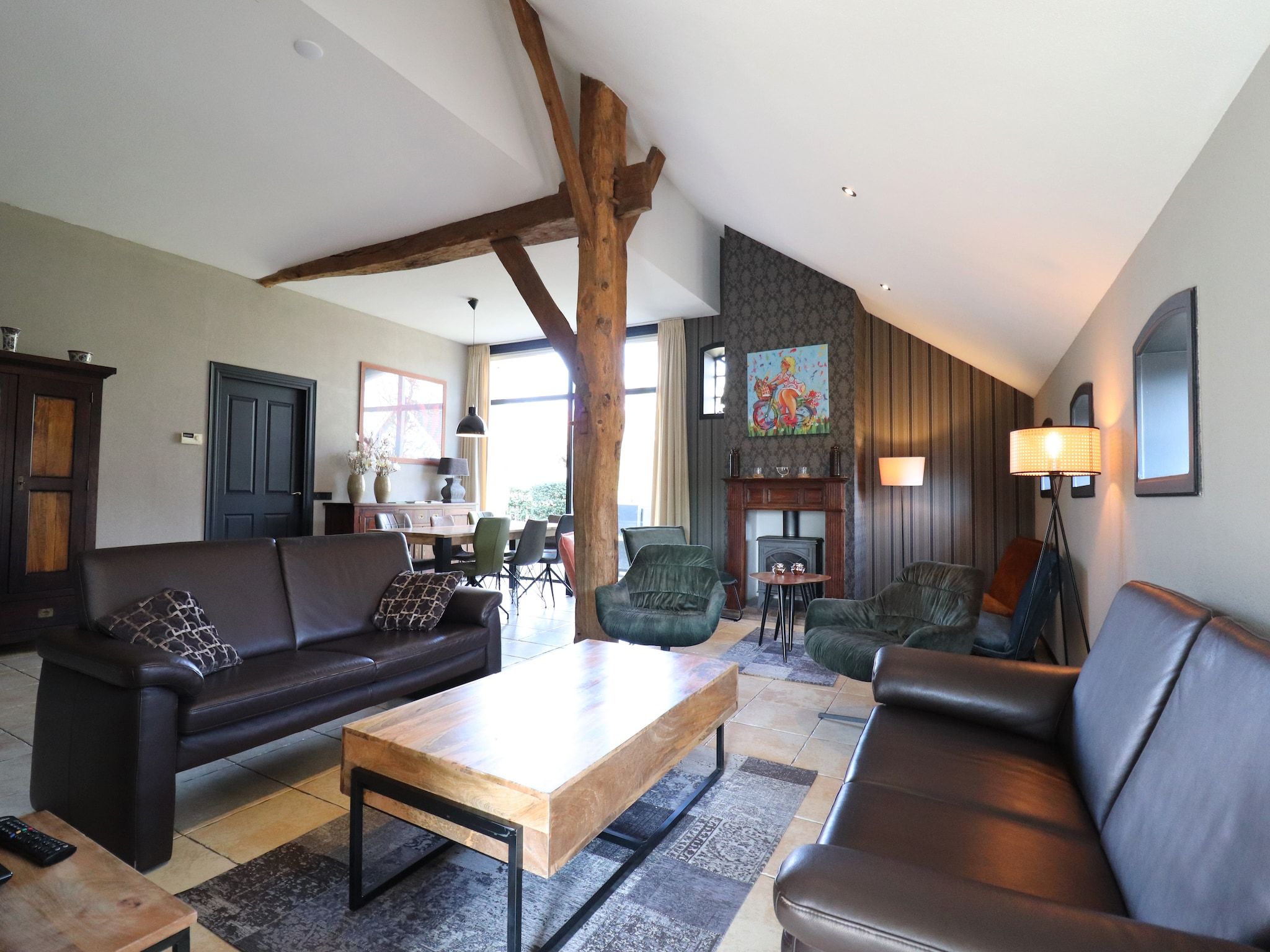 De woonkamer van Woonboerderij Bij Erve Mulder in Dalerveen