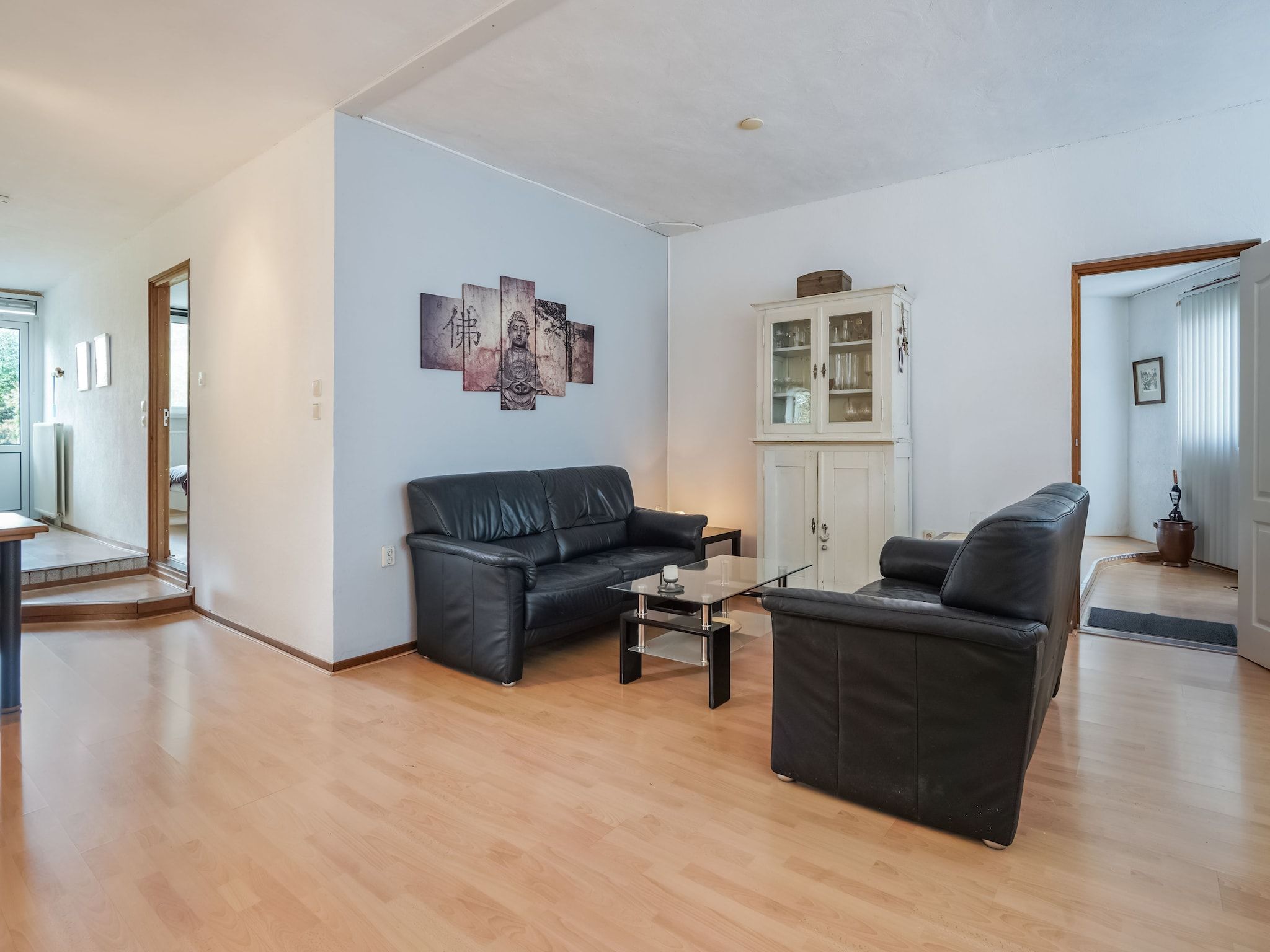 De woonkamer van Casa Acacia in Landgraaf