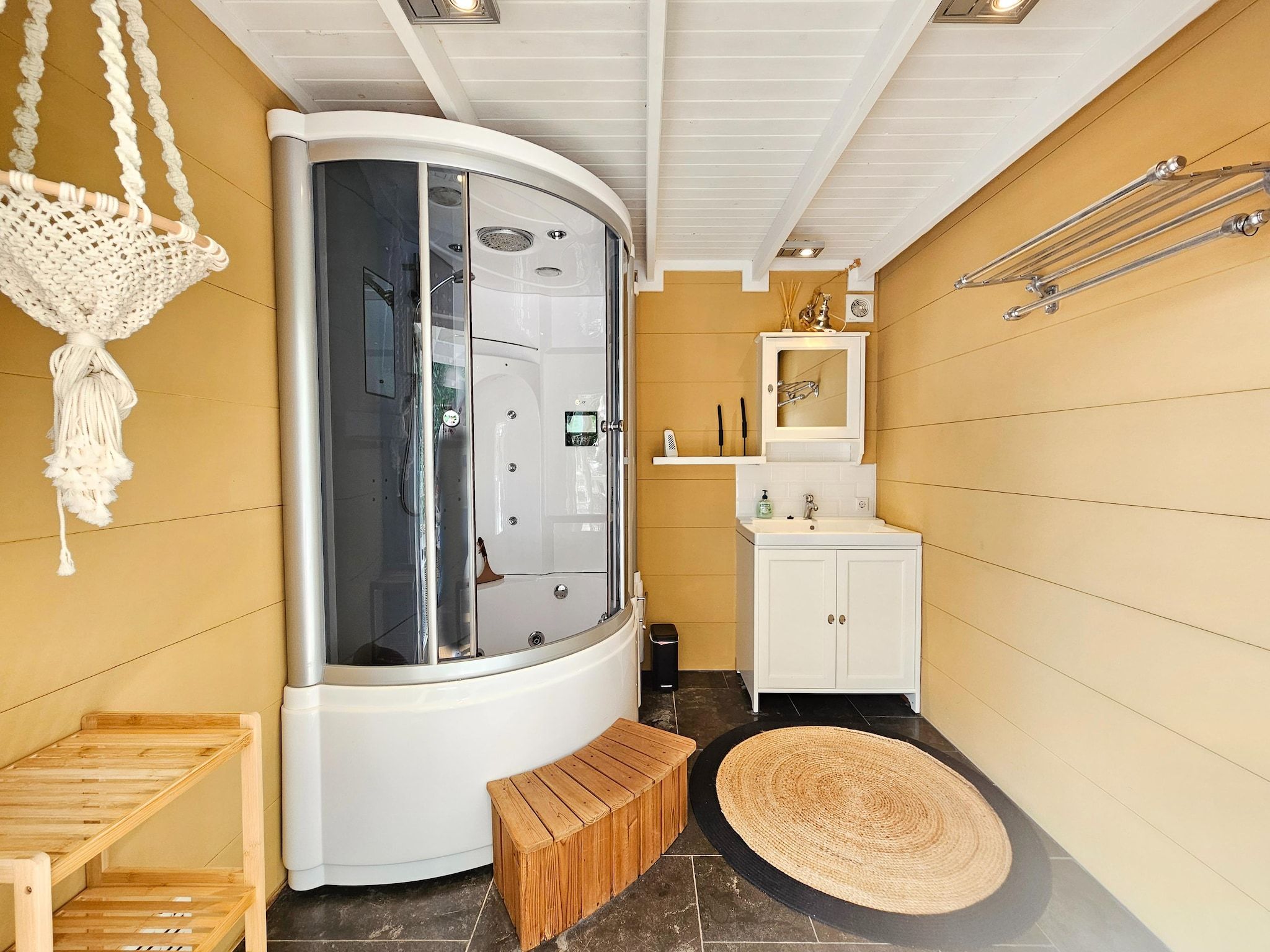 Wellness bij Chalet Kieftveen 2-4pax nr 571 met Jacuzzi in Voorthuizen