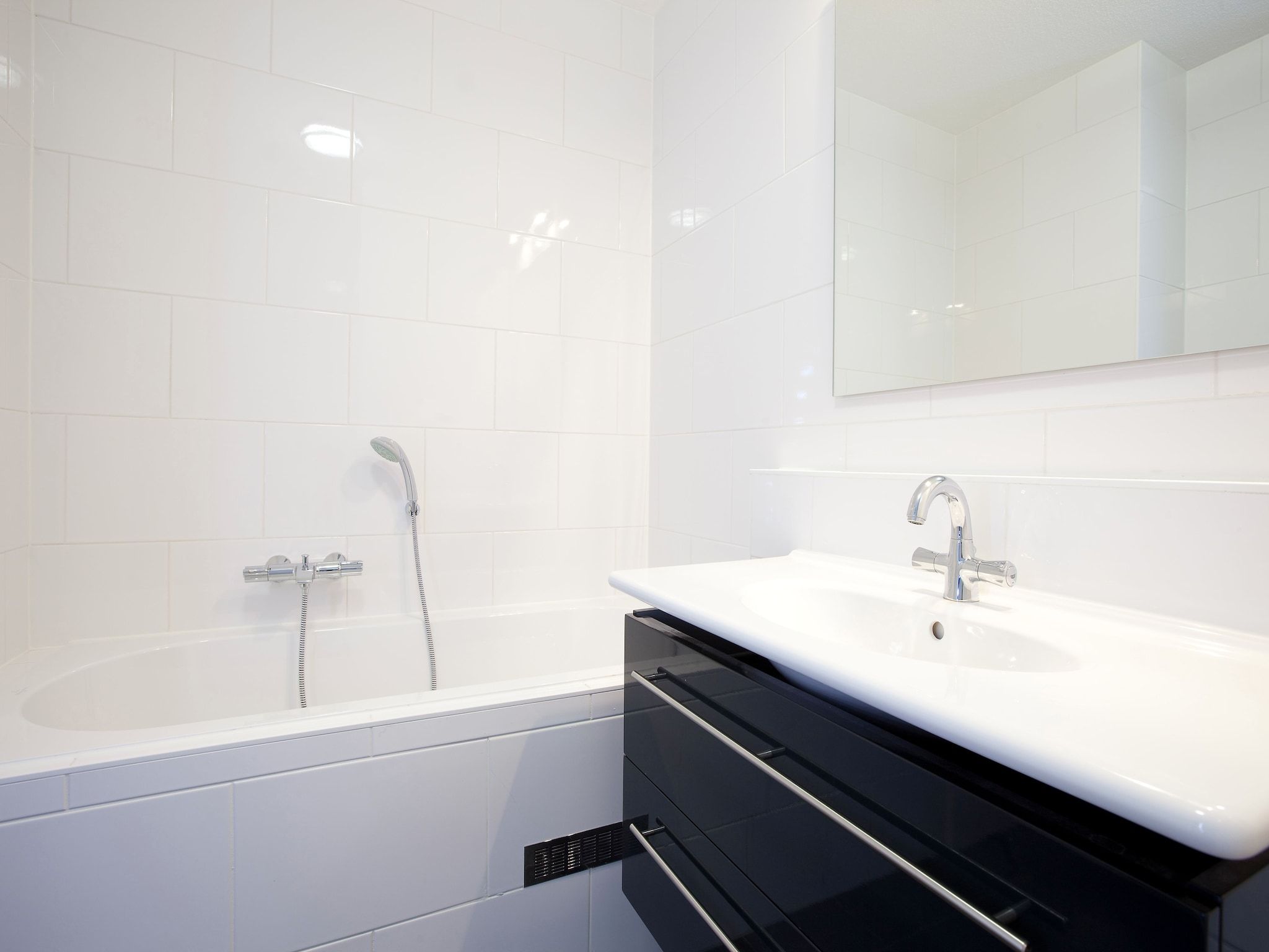 De badkamer van Nautisch Centrum Scheveningen 5 in Den Haag