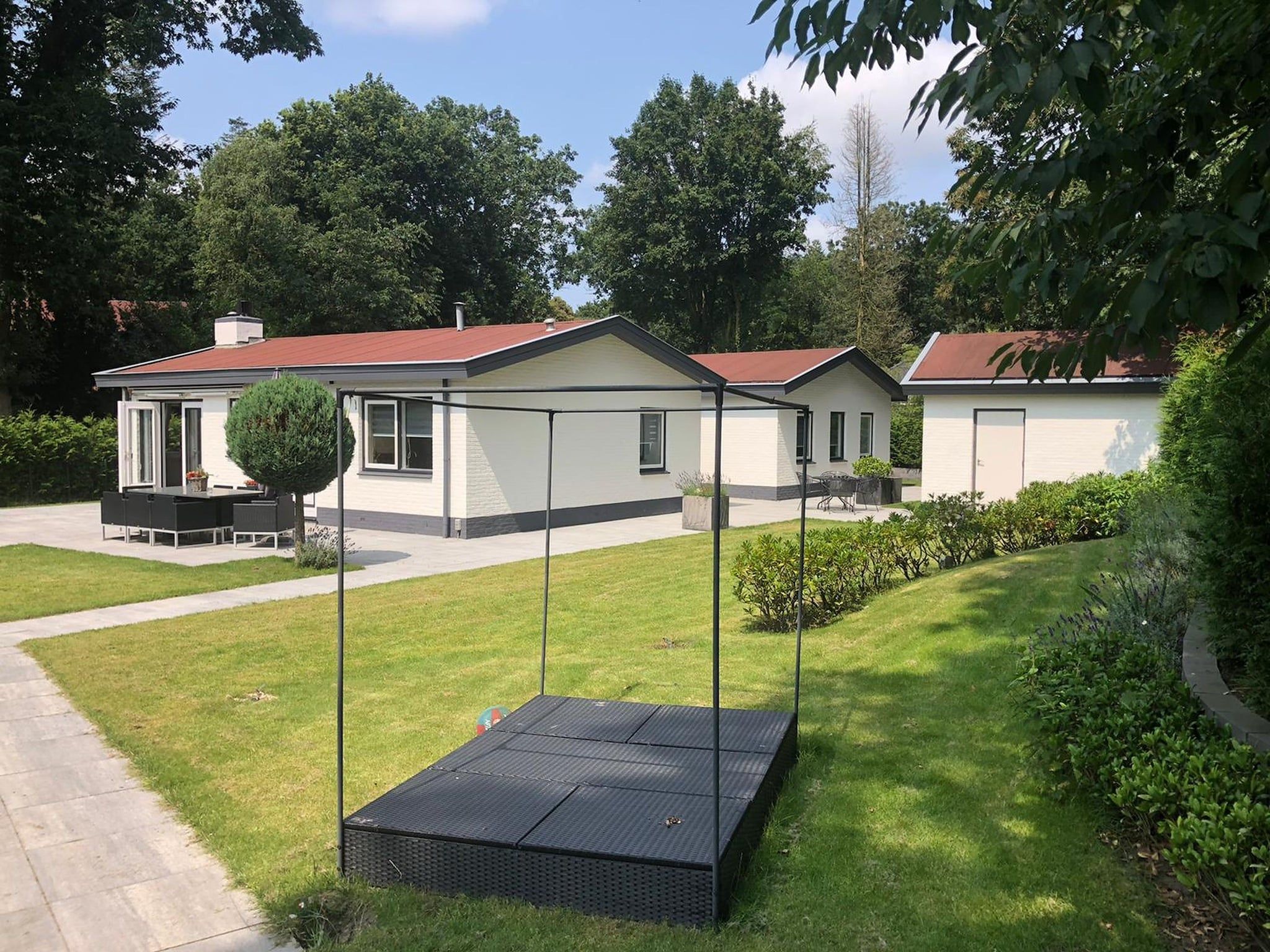 De buitenkant van De Trots van de Konijnenberg in Harderwijk