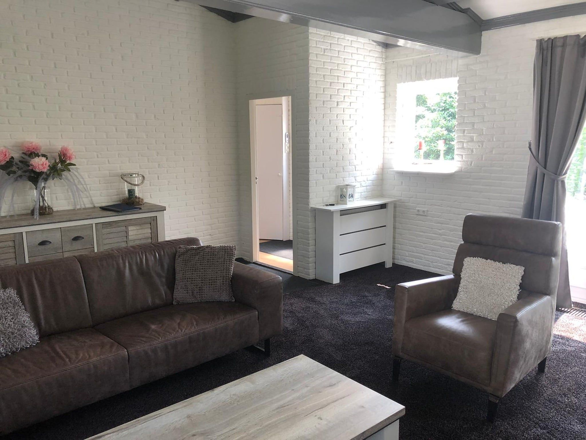 De woonkamer van De Trots van de Konijnenberg in Harderwijk