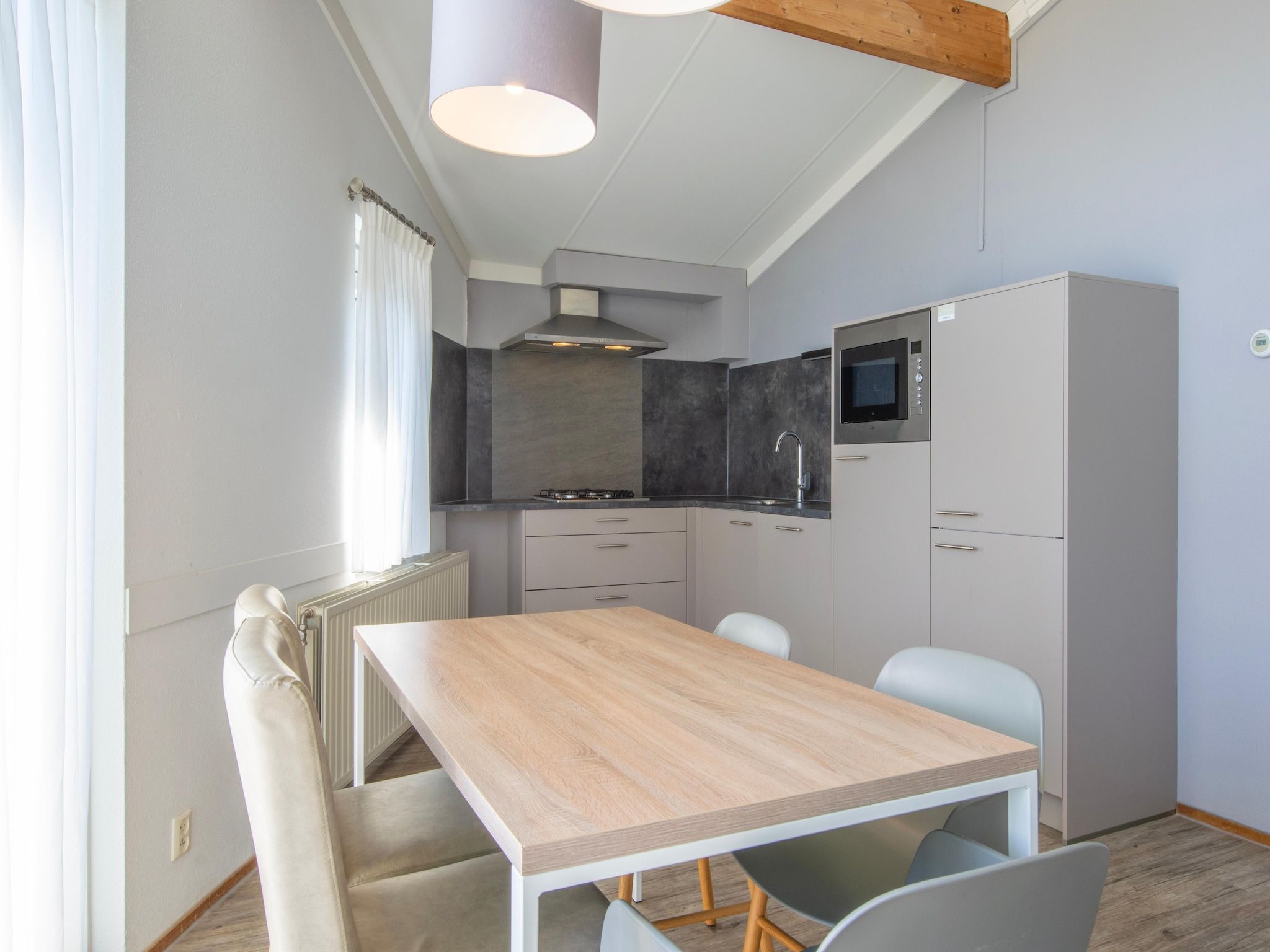 De keuken van Vakantiepark Hof Domburg 24 in Domburg