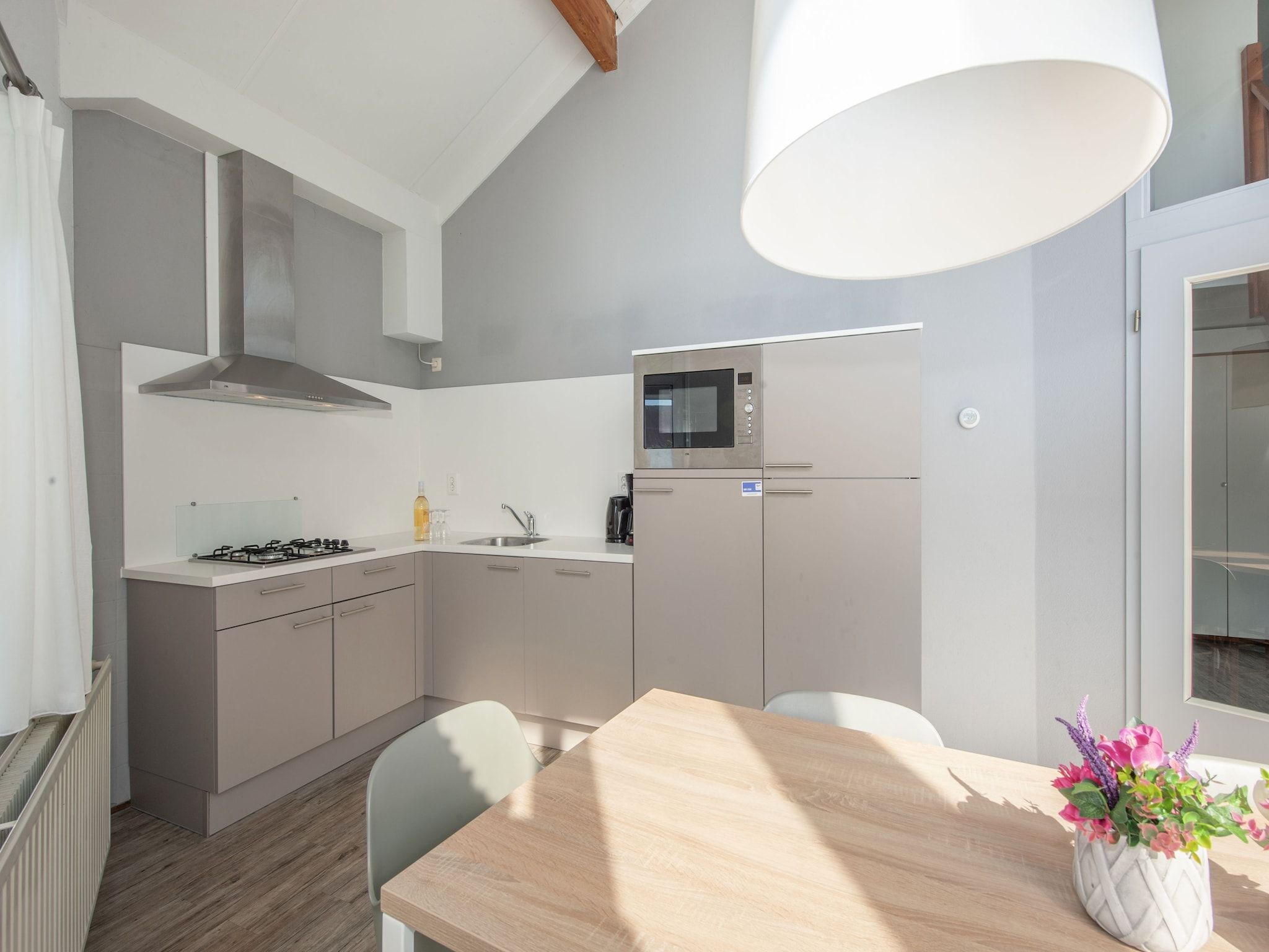 De keuken van Vakantiepark Hof Domburg 25 in Domburg