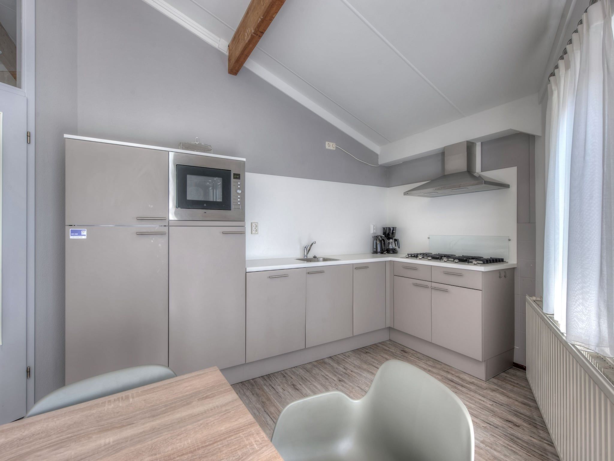 De keuken van Vakantiepark Hof Domburg 26 in Domburg