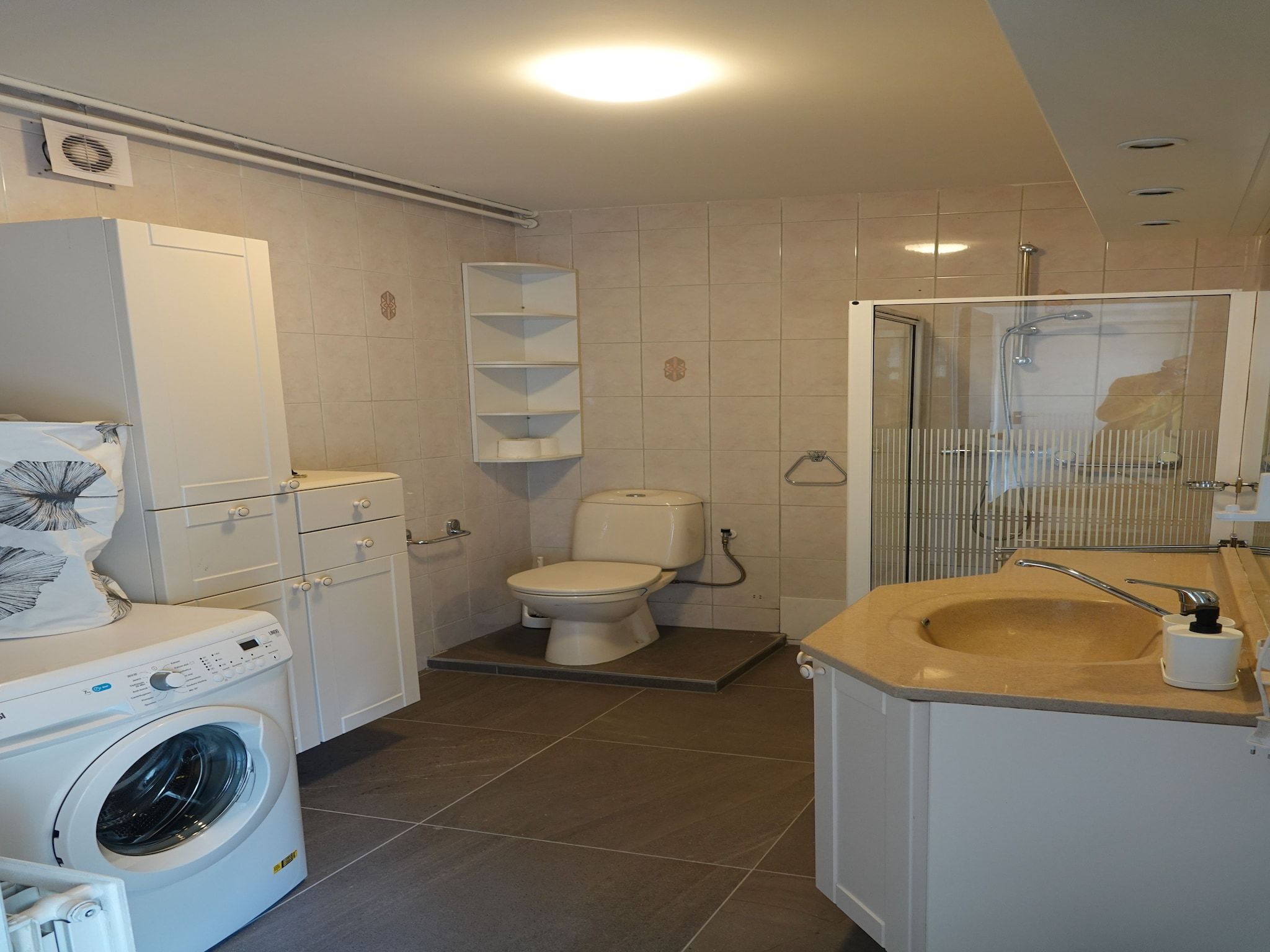 De badkamer van Relaxing Summer in Noordwijkerhout