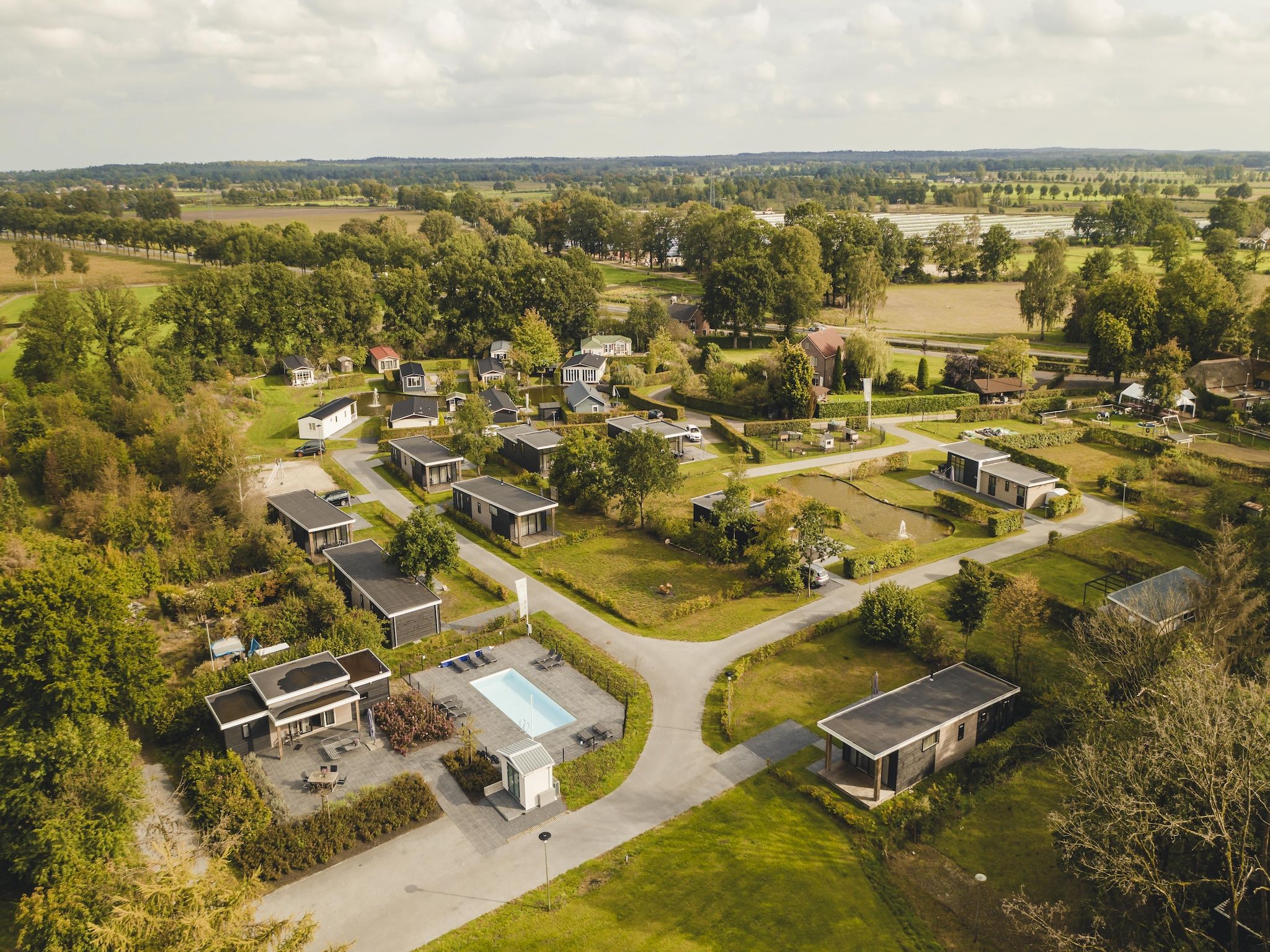 Parkfaciliteiten bij Buitenplaats Holten 16 in Rijssen