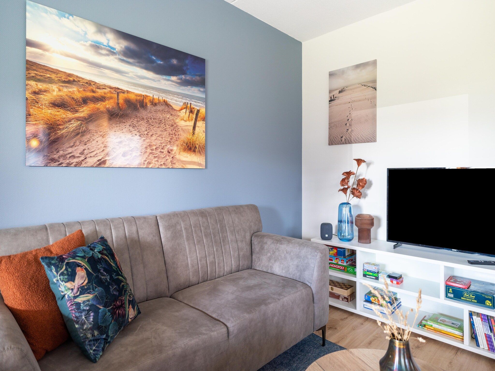 De woonkamer van De Kievit Huis Nr 36 in Scherpenisse