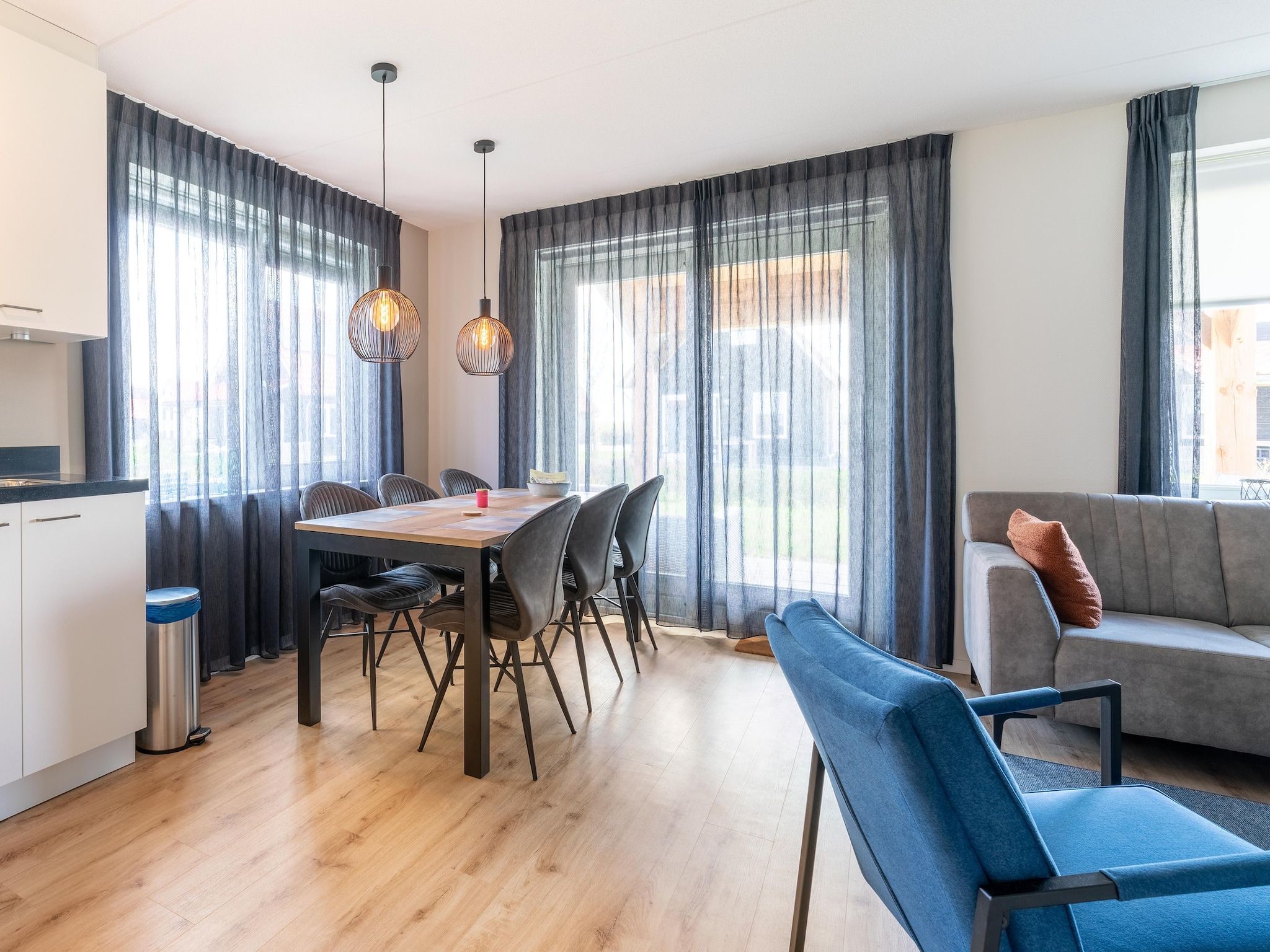 De eetkamer van De Kievit Huis Nr 36 in Scherpenisse