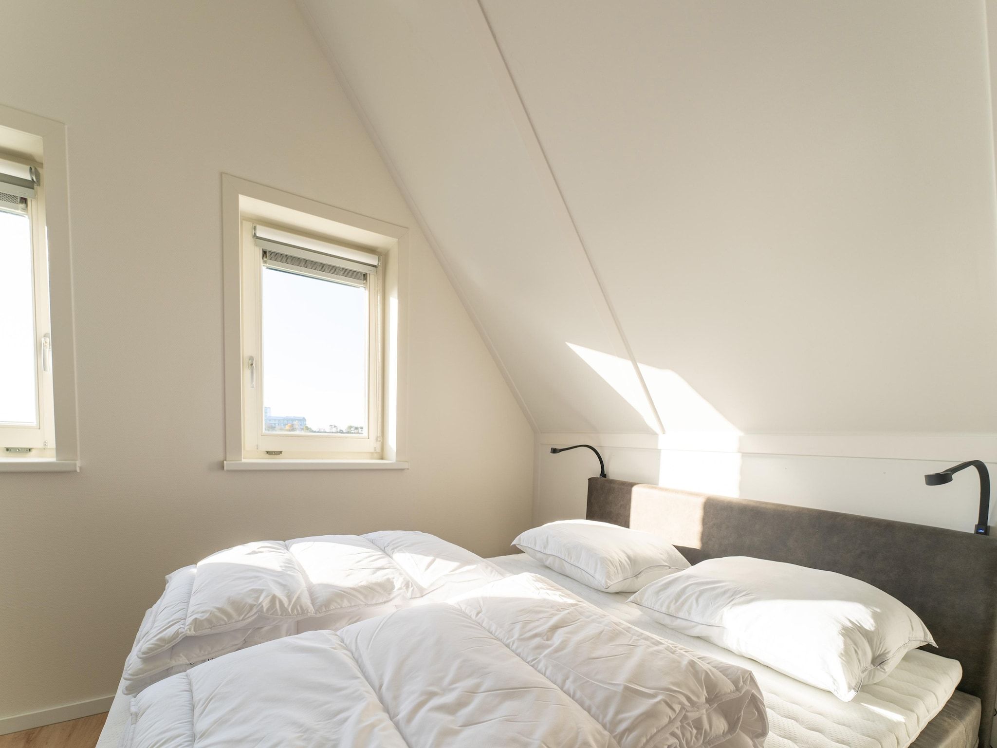 Een slaapkamer van De Smient Huis  Nr 42 in Scherpenisse