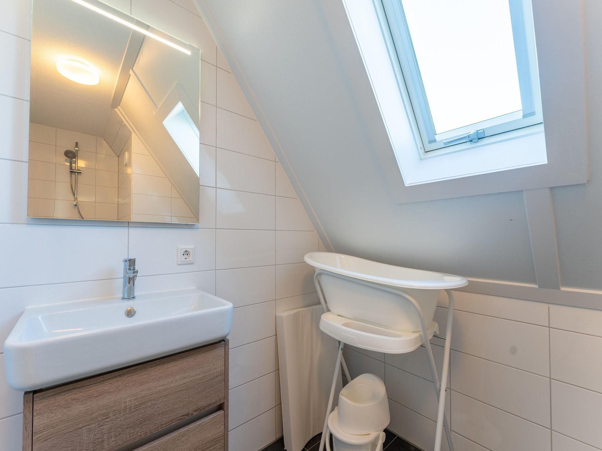 De badkamer van De Smient Huis  Nr 42 in Scherpenisse