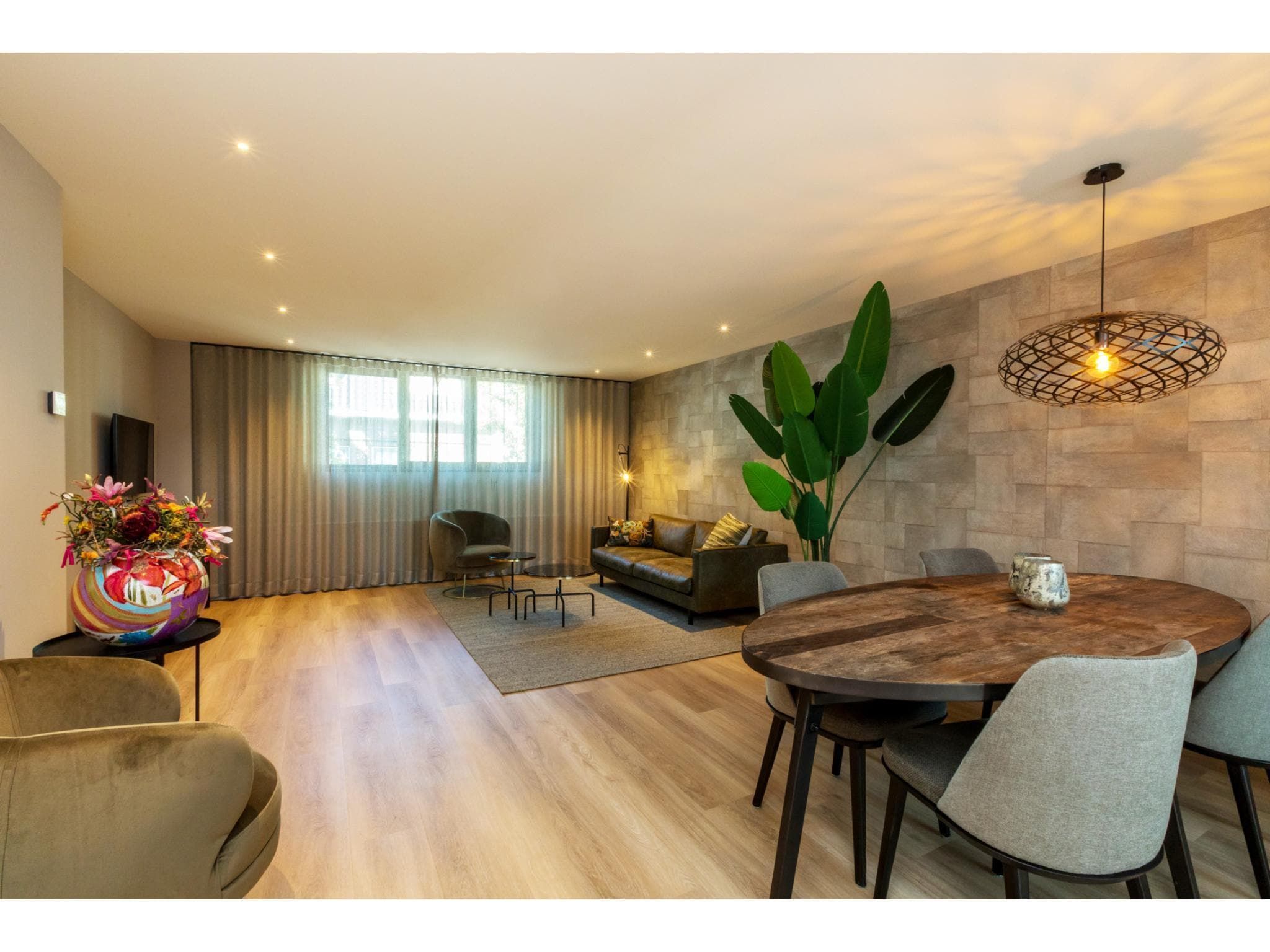 De woonkamer van Ooststraat 8a in Domburg