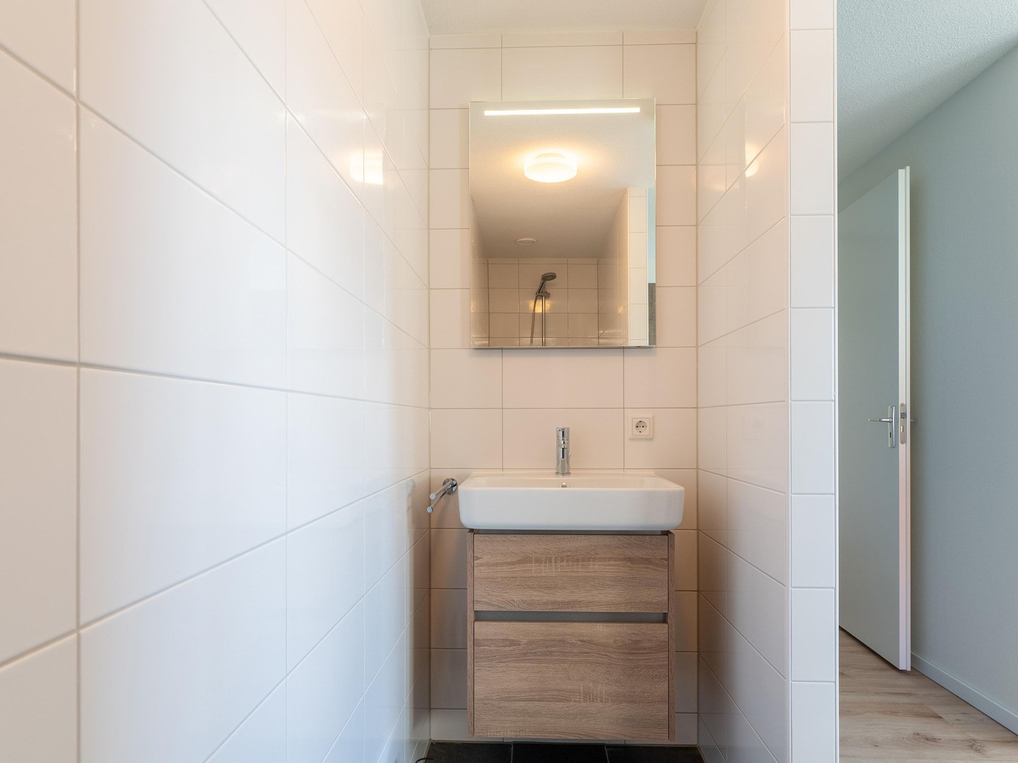 De badkamer van De Merel Huis  Nr 44 in Scherpenisse