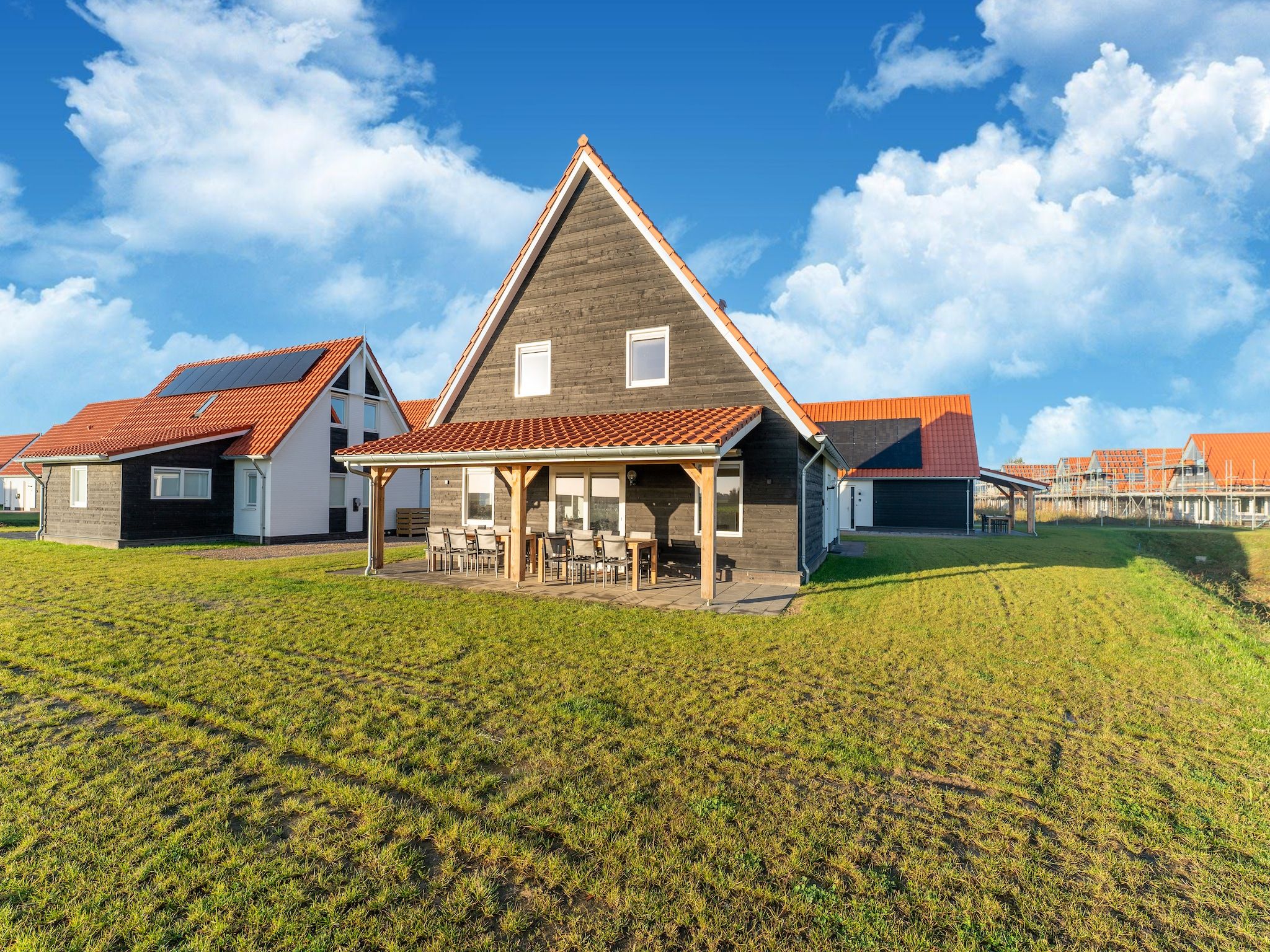 De tuin van De Roodborst Huis Nr 31 in Scherpenisse