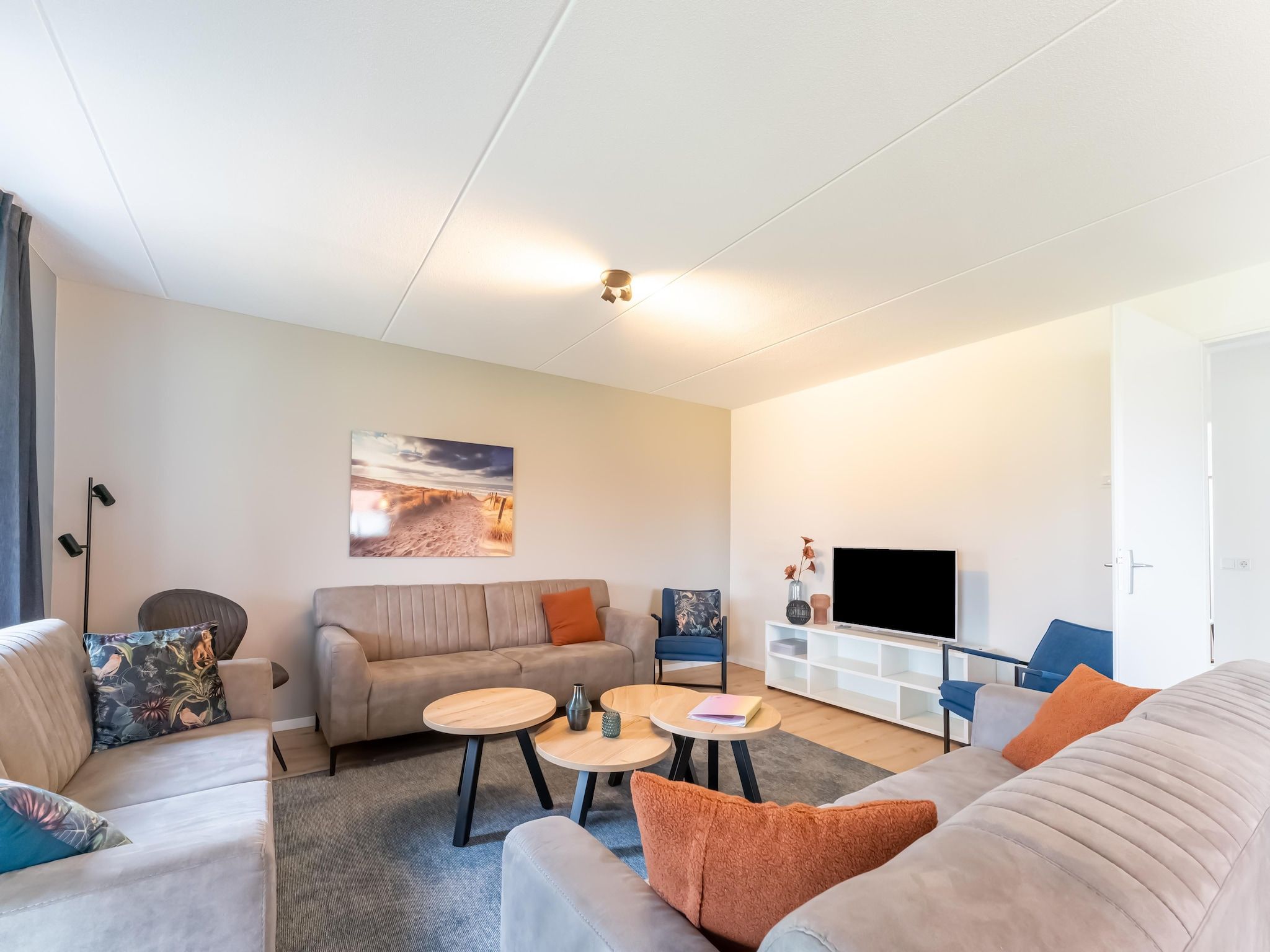 De woonkamer van De Pelikaan Huis Nr 45 in Scherpenisse