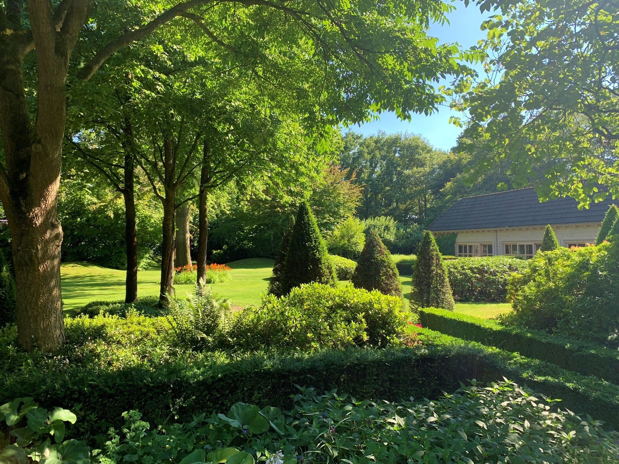 De tuin van Villa Loonse Duinen in Drunen