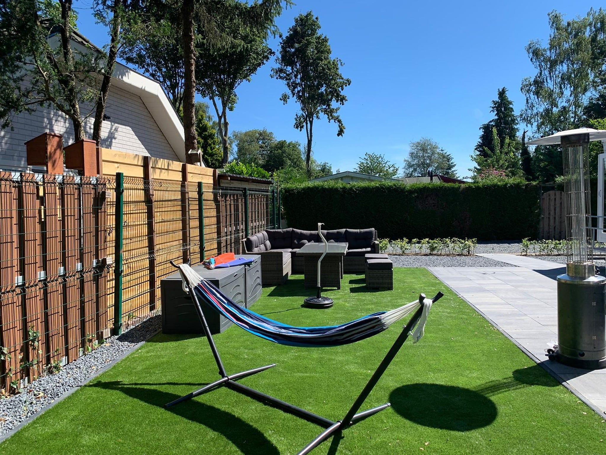 De tuin van De Veluwse Eekhoorn in Garderen