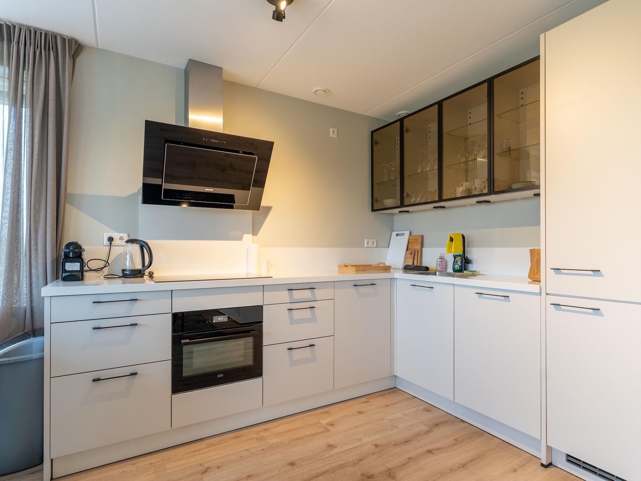 De keuken van De Albatros Huis Nr 49 in Scherpenisse
