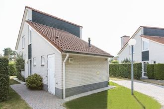 Luxe villa midden in het groen in Arcen