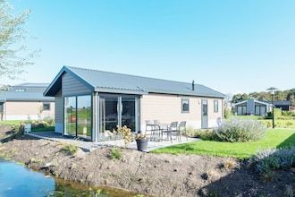 Comfortabel chalet gelegen in de polder 15 km in West-Graftdijk
