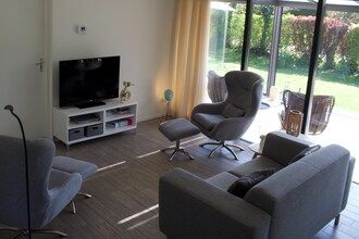 Bungalow bij Veerse Meer met Privétuin in Kamperland