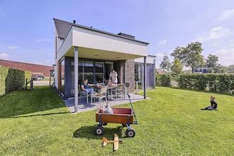 Bungalow in Limburg met Speeltuin in Roggel