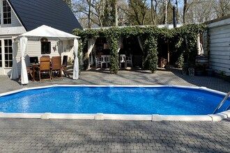 Villa in Drents-Friese Woud met Zwembad in Wateren