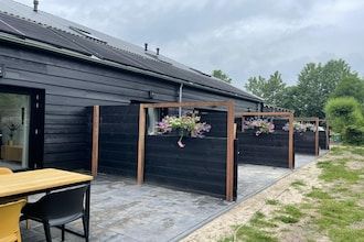 Vakantiehuis in Vrouwenpolder bij Strand in Vrouwenpolder