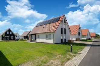 Kustuitje met sauna in Scherpenisse