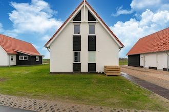 Modern vakantiehuis aan zee met sauna in Scherpenisse