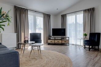 Chalet aan vijver in Eindhoven Vakantiepark in Veldhoven