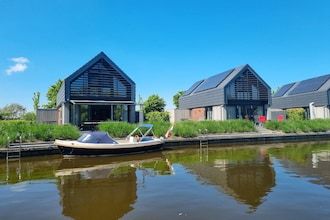 Watervilla in Balk bij Slotermeer in Balk