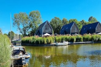 Villa in Balk met eigen steiger aan Slotermeer in Balk