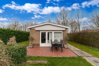Vakantiehuis in Zeeland bij meer in Baarland