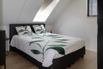 Prachtige villa met ruime tuin in Sint Nicolaasga