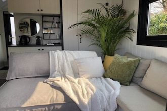 Romantisch uitje in een boothuis in Lathum in Lathum