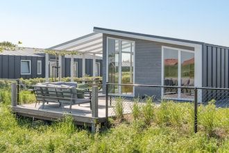 Vrijstaand Huis in Zeeland met Uitzicht in Wemeldinge