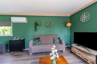 Chalet in Stegeren bij heidevelden in Stegeren