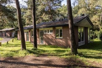 Bungalow in Putten bij Veluwebos in Putten