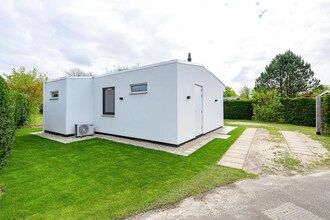 Eureka 36 bungalow voor 4 personen met tuin in Sint Maartensvlotbrug