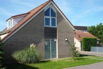 Bungalow in Breskens bij Strand en Vuurtoren in Breskens